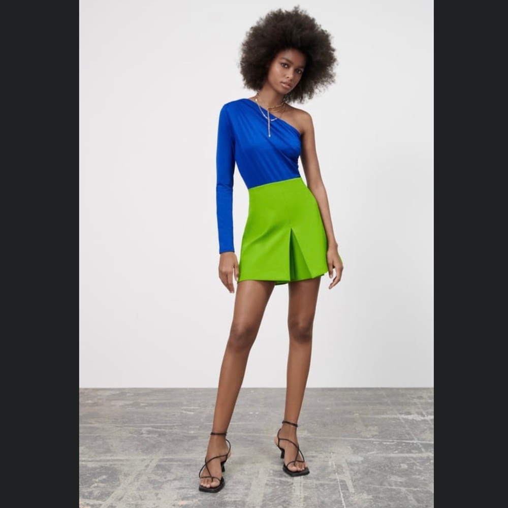 Ruched bodysuit -one shoulder long sleeve